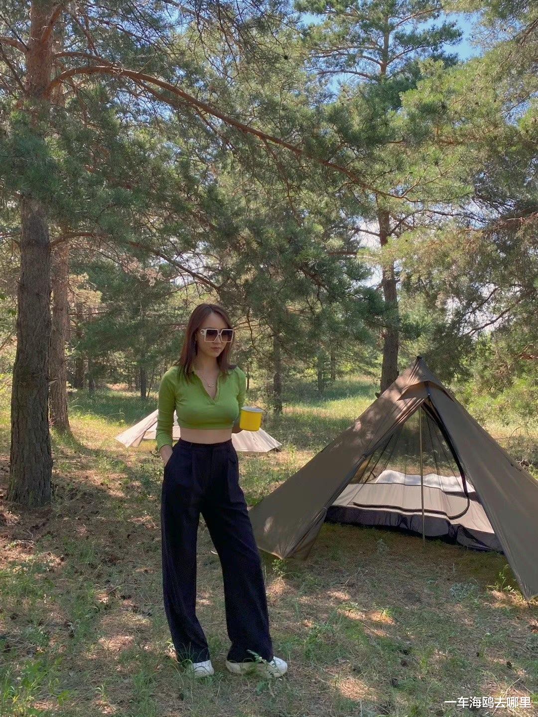 女孩|红极一时的吉祥三宝现状，爸爸不幸离世，小女孩身材火辣已当妈