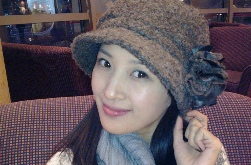 雷佳音|雷佳音携老婆参加校友会,孙艺洲夫妇也在,两位明星太太气质开挂