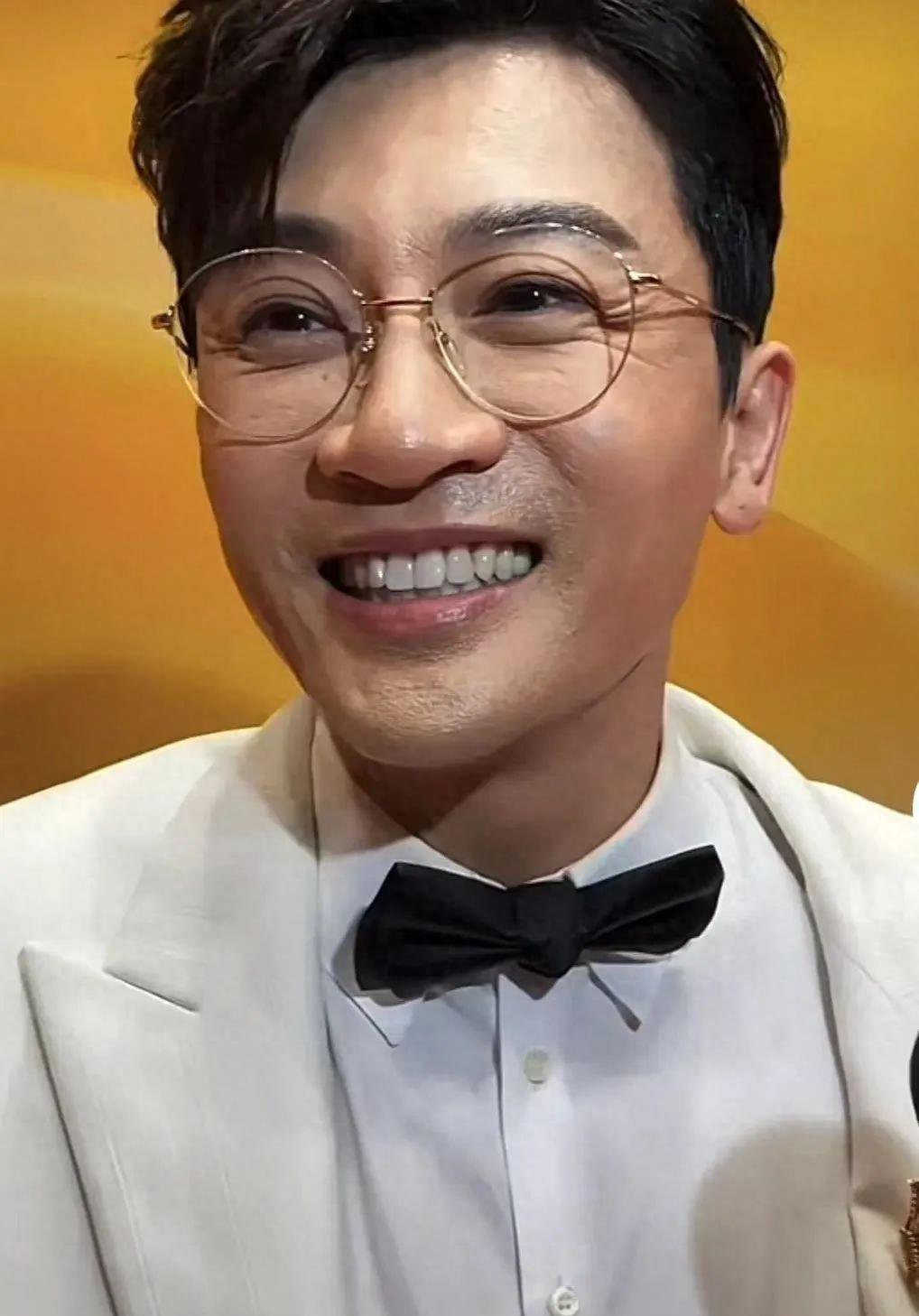 “不老男神”是假的，从林志颖到钟汉良，个个精修生图差距大