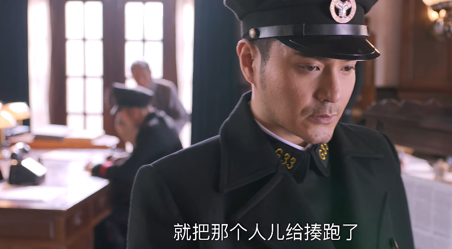 空降6集,拿下飙升榜第一!观众:真不愧是我苦等7年的年代大剧