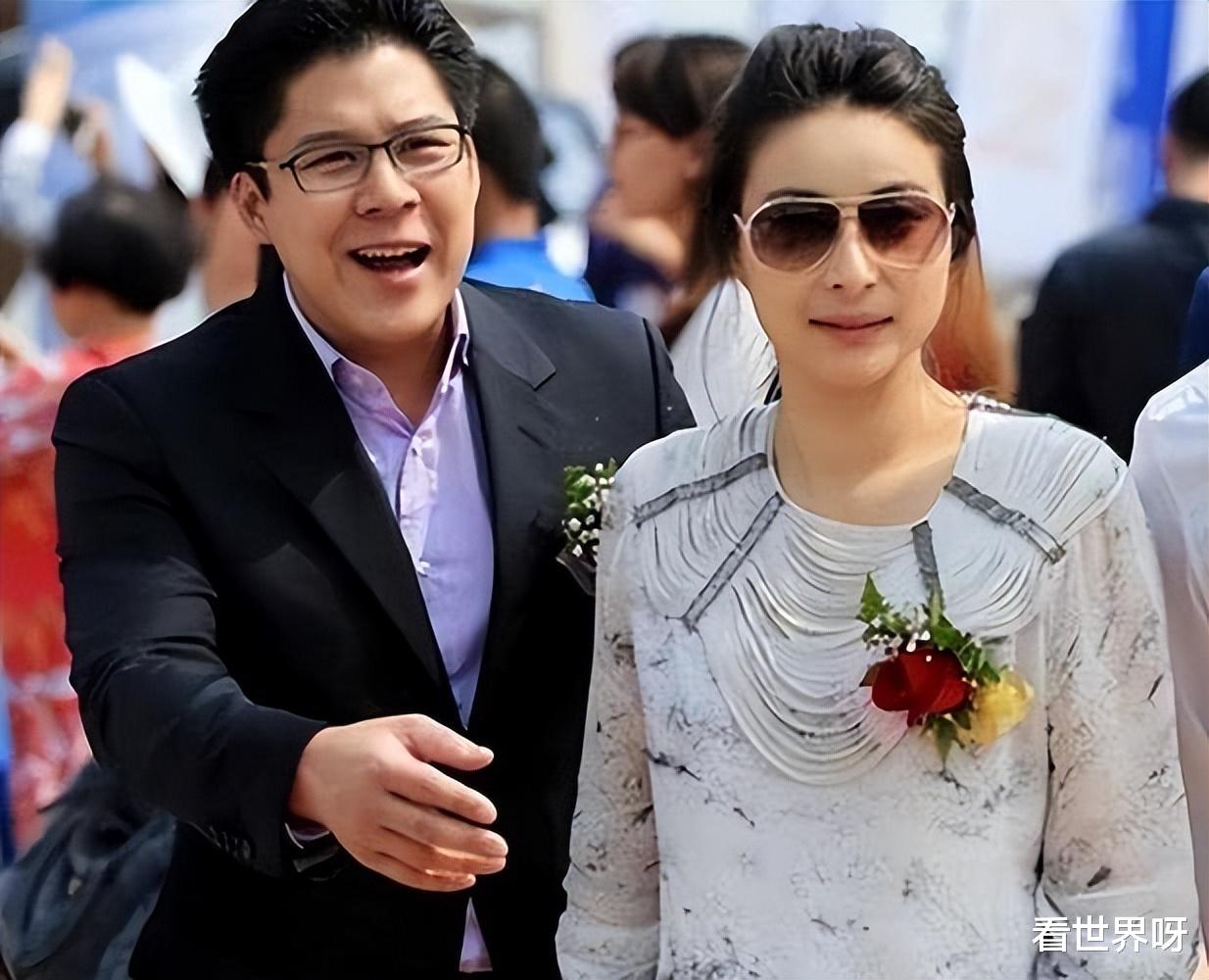 明星|一场明星与名流的合照,把艺人在上流圈的地位照的“体无完肤”