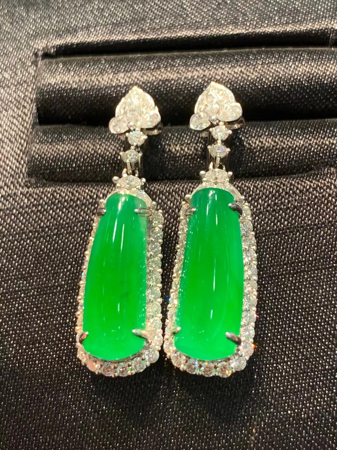 翡翠的韵味,是千年冰润的诗篇