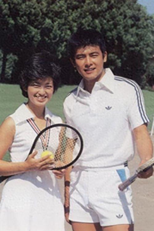 被山口百惠的老年状态惊艳到:64岁发腮发福,穿衣极简却气质高级