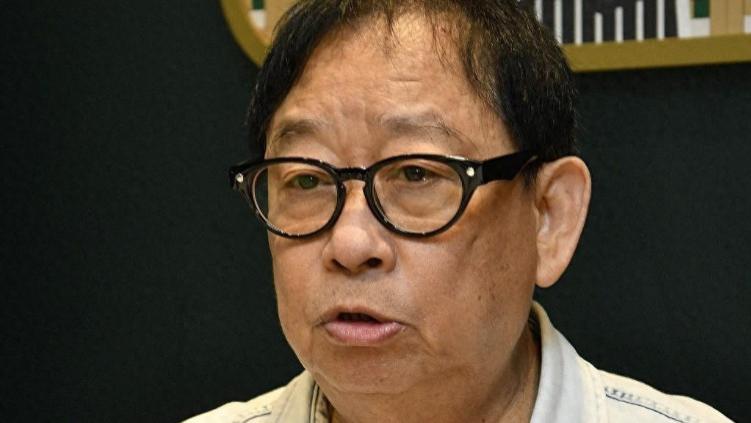 黎彼得：73岁仍不敢退休，每月帮儿子还5万信用卡，拒向巨星求助