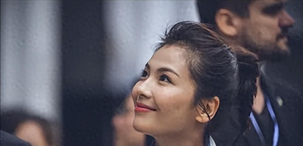 私交混乱?这一次,再多的名和利都救不了45岁的刘涛?都是危言耸听