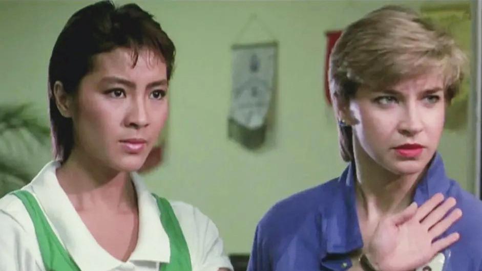 男人女人向前走|66岁动作女星罗芙洛近况，化浓妆变化大！求婚孟海被拒后返美生活