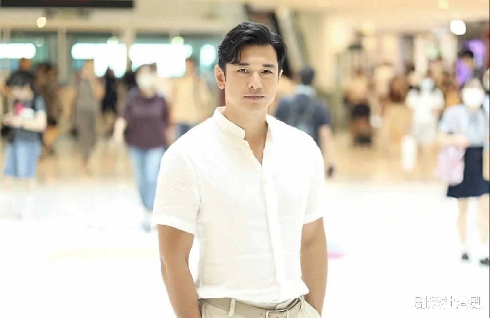 TVB知名男星痛批公司山头文化，因演不到男主角拒绝续约，两度改名转运