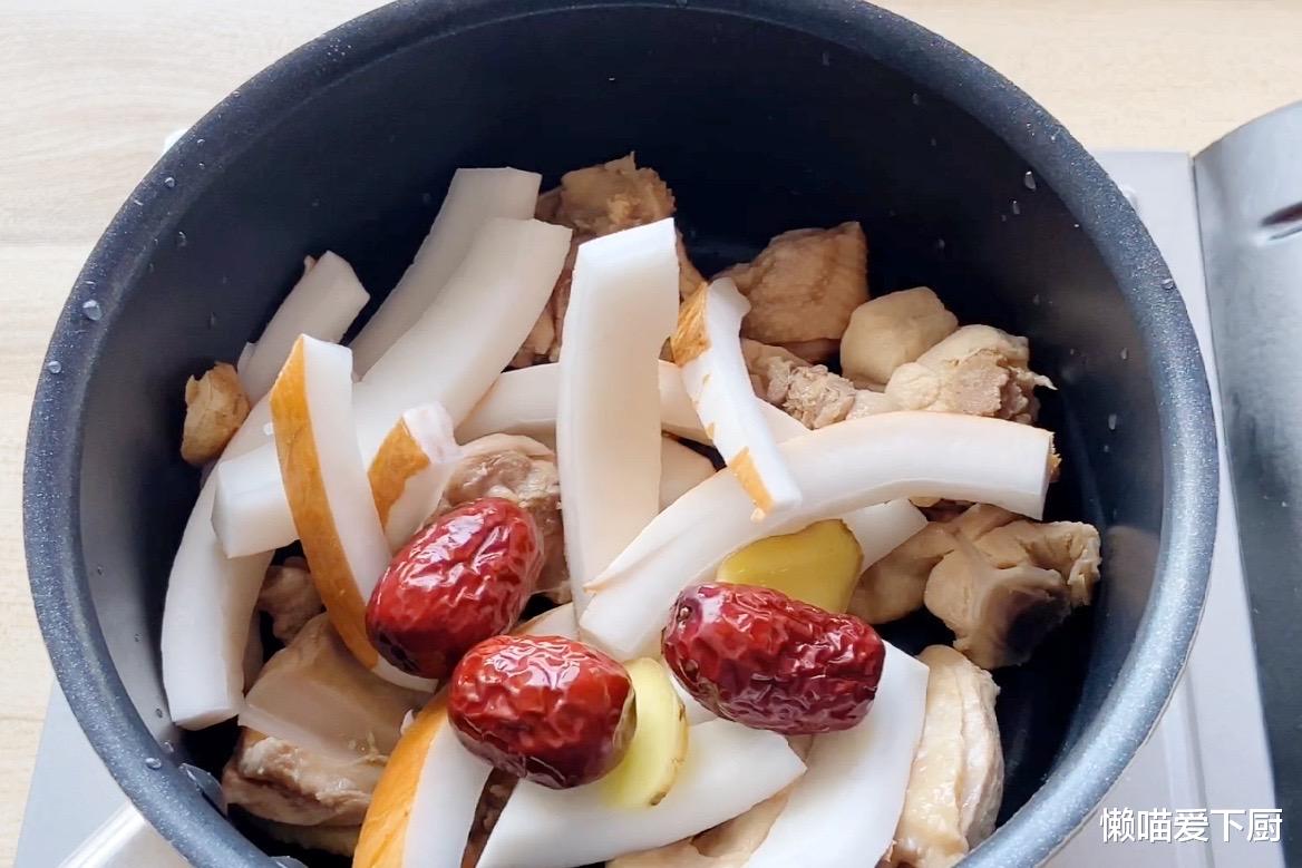 美食探店|明日除夕，无论贫富，记得吃：3道吉祥菜、2种富贵果，图个吉利