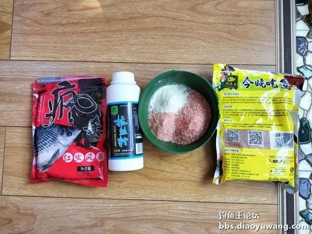 今晚吃鱼效果好，同学同钓兴致高