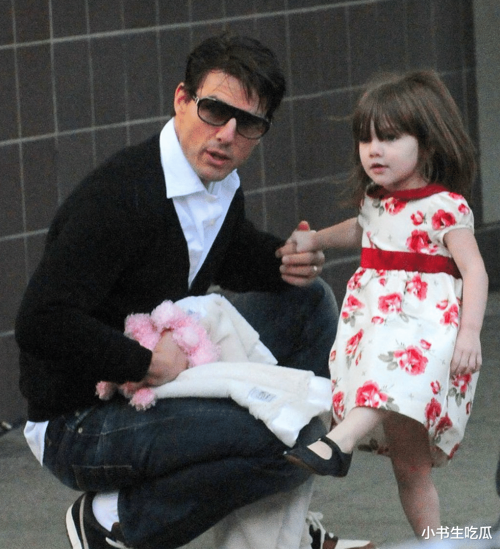 阿汤哥的女儿:17岁身高1米7,幼时比希洛可爱,长大了没她漂亮