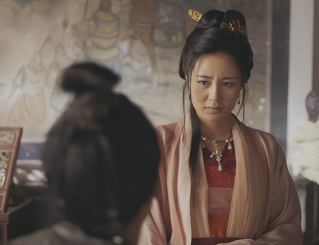 《鹊刀门传奇》告诉我们,当女配太惊艳时,女主可以去打酱油了