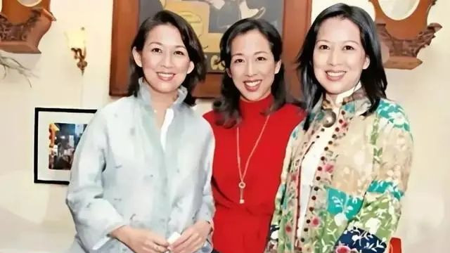 朱玲玲：朱家一家三姐妹，姐姐一个比一个美，老公一个比一个有钱！