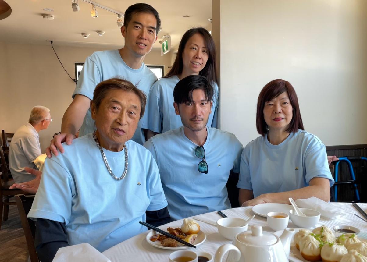 高以翔爸爸突然去世，二哥高宇侨悲痛悼念，父子俩忌日相差一天