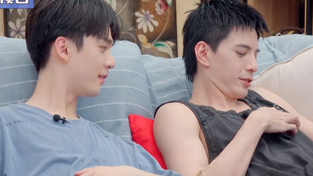 “单亲爸爸”林柏叡带女儿上节目，31岁未婚生女！住所拥挤显邋遢