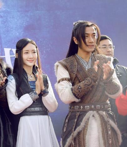 现世报来了，40岁的王鸥丑闻遭到曝光，这次她的遮羞布被彻底扒光