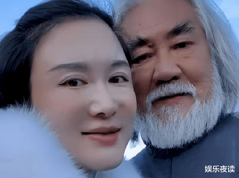 她被誉为“顶级玩家”,拿捏大她31岁的导演张纪中,靠的是什么?