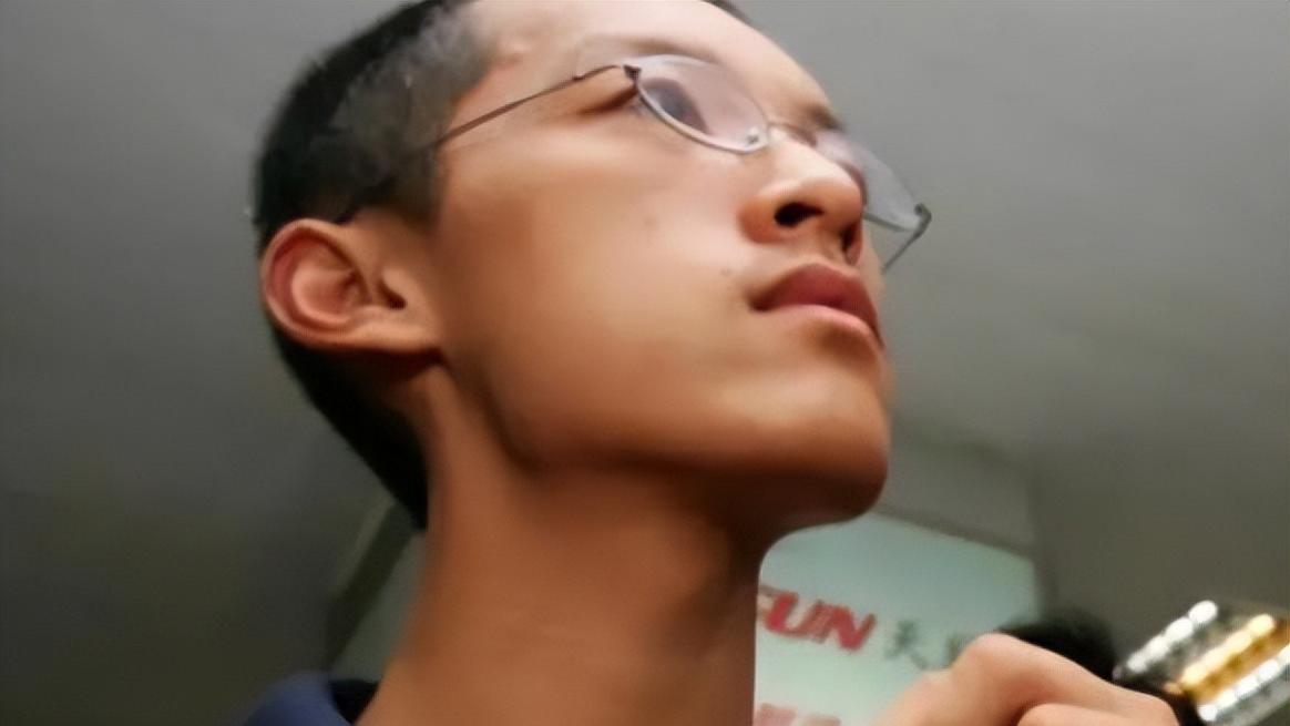 柳智宇|数学才子柳智宇曾弃学出家，如今还俗宣布恋情，称两人一起修行