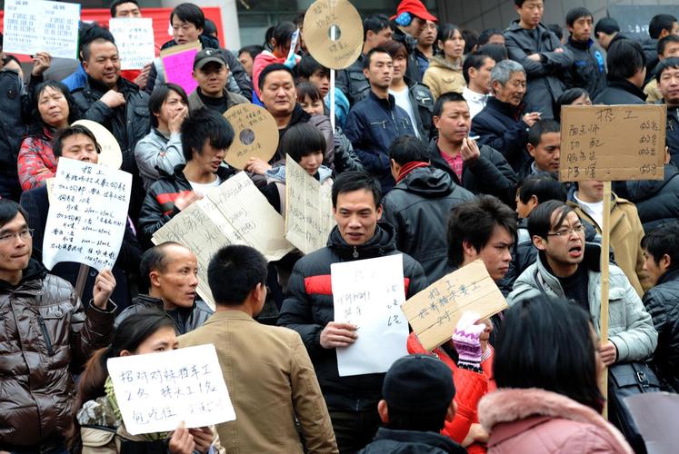 工人|外资工厂招聘工人抢着去，国内工厂反而招工难！两者有什么区别？