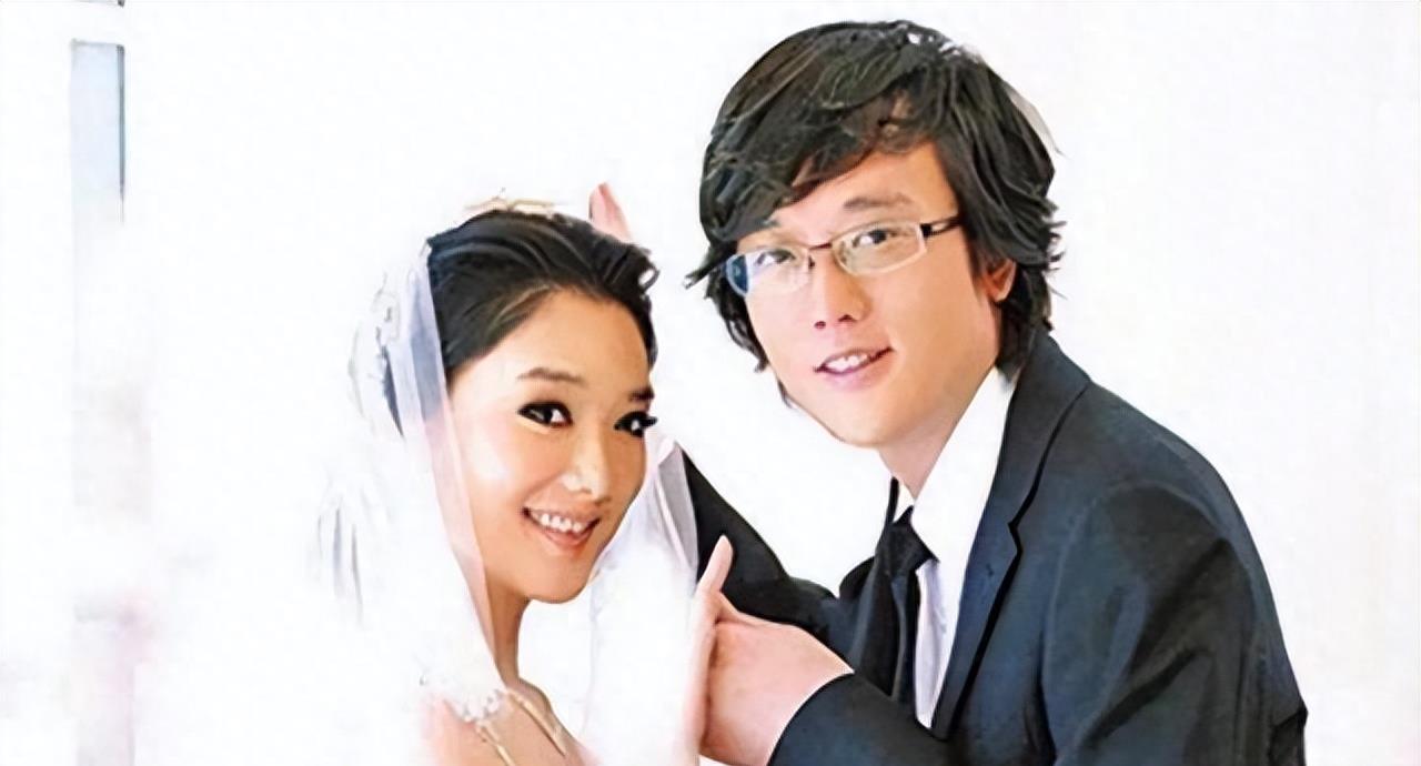 玲花终于不再隐瞒,承认与曾毅有“特殊关系”,我们被骗了20年