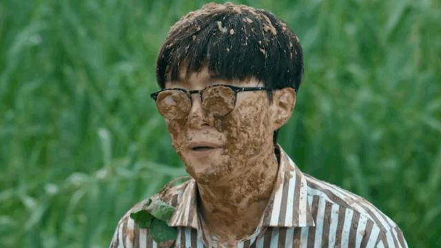 如今连蔡徐坤都翻车了，那个本不被看好的他，却可能成为顶流