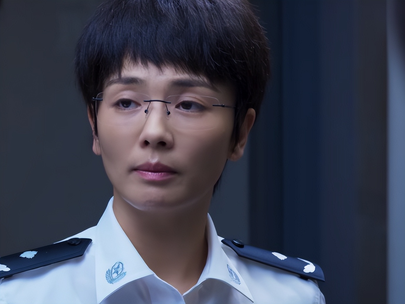 全程张不开嘴,台词硬挤,53岁咏梅带来国际影后“教科书”式演技