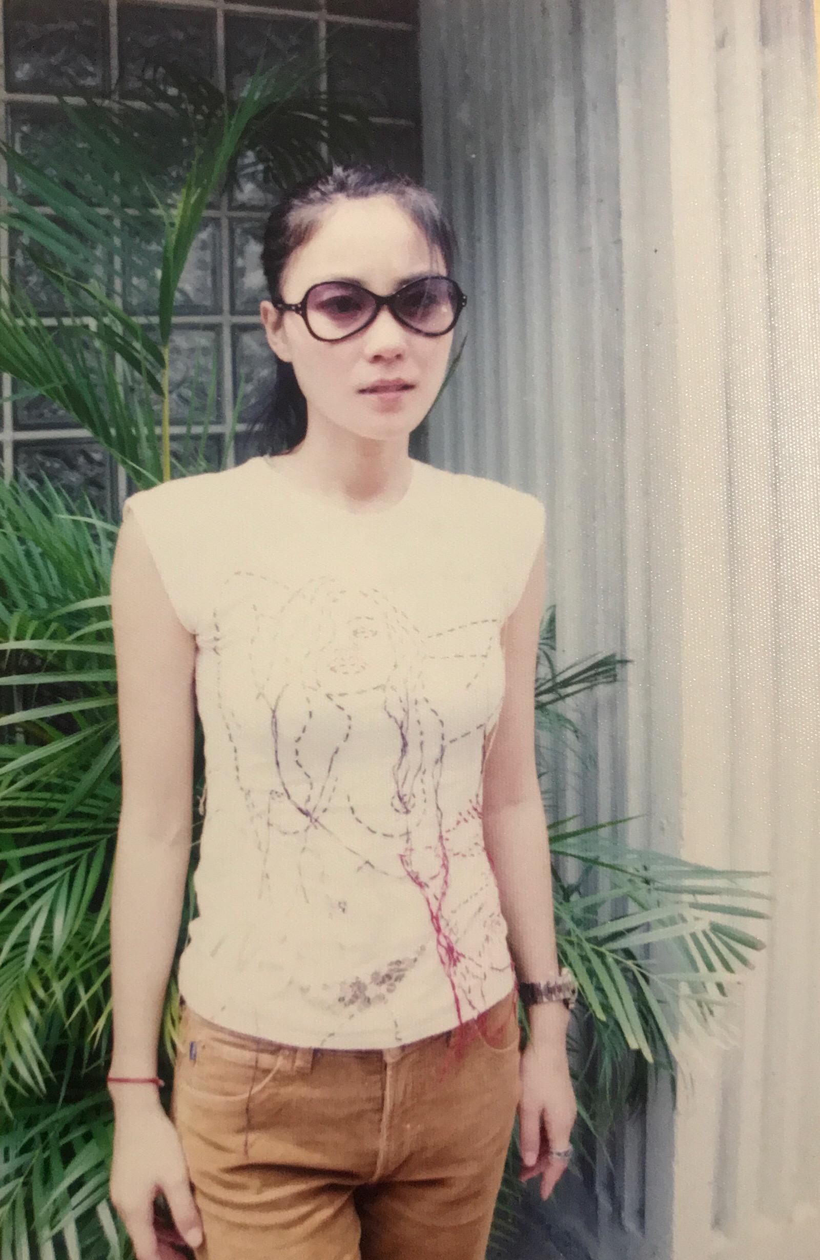 都是自己亲生女儿，为何王菲拼命争夺窦靖童的抚养权，却不争李嫣？