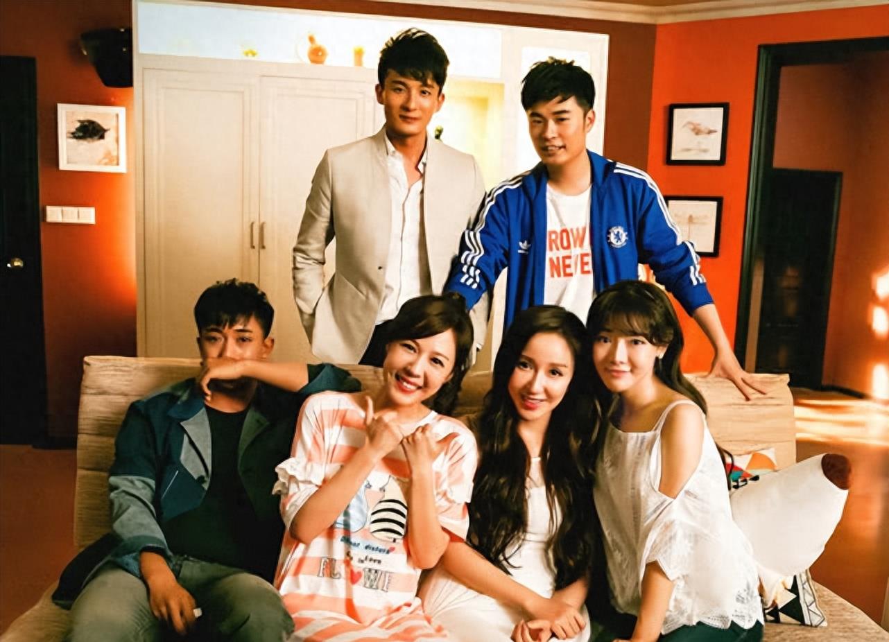 有种顽强叫“我没整容”!明明从大饼脸变成V脸,真当观众看不见