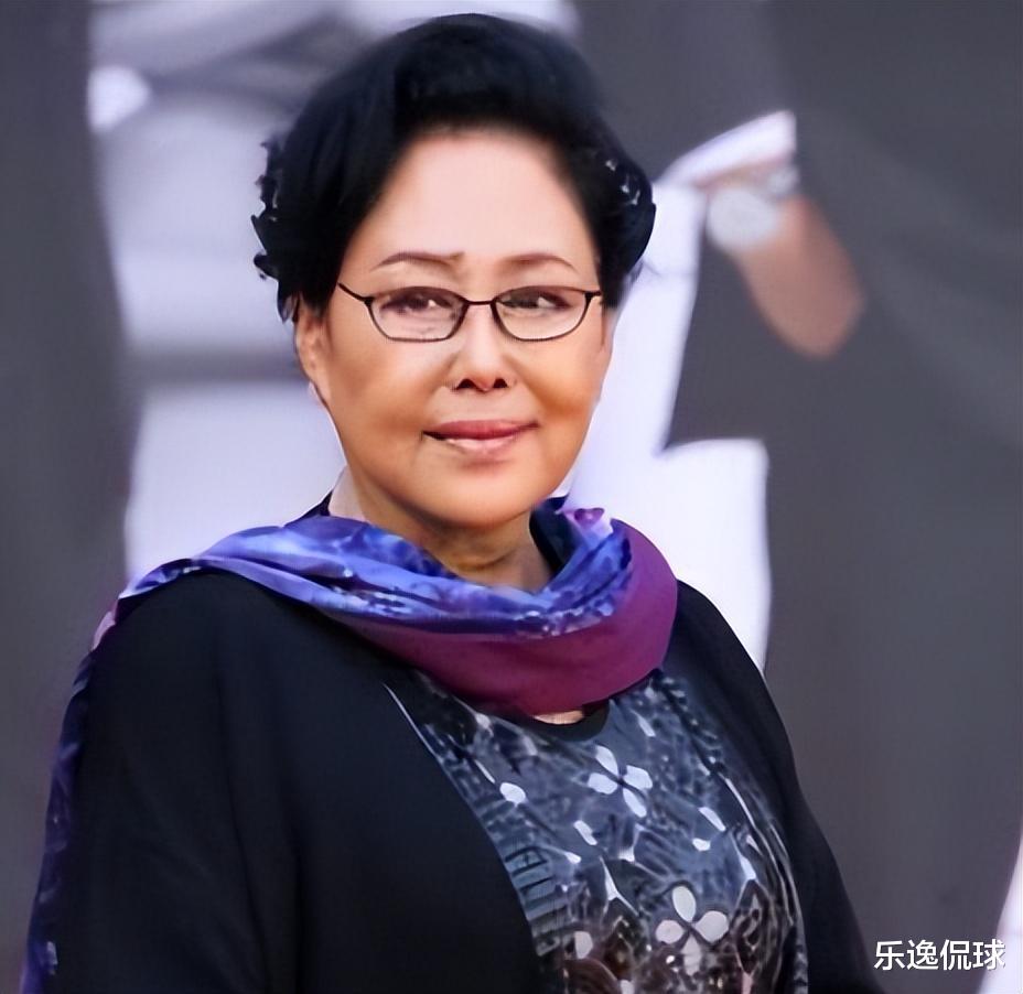 巩俐|4位“国家一级演员”被除名，个个老戏骨，但早已不是“中国人”