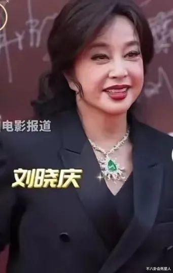 科技脸和自然脸的区别有多大?看看这7组明星的对比,就知道了?