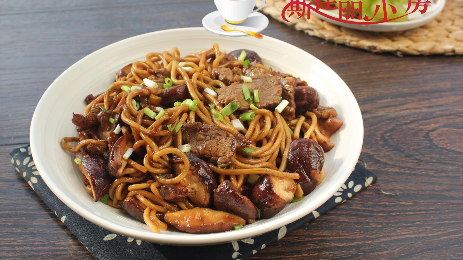 美食教程|43岁女人晒一人食午餐，不将就不浪费，简单两样，营养美味又管饱，网友： 善待自