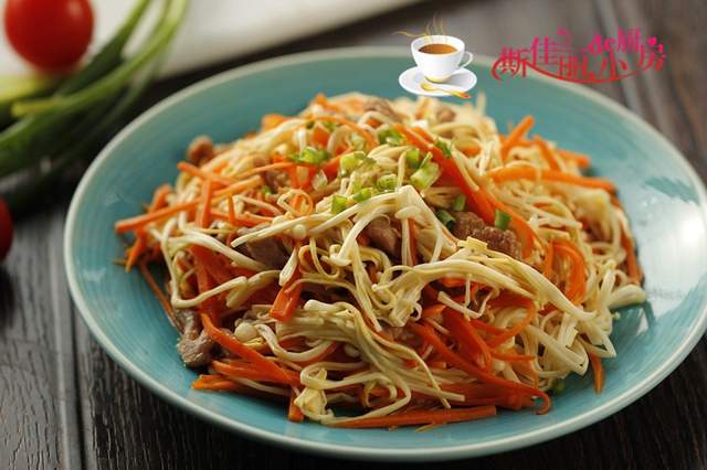 猪肚|迎接大学生娃回家，两位母亲做法天上地下，网友: 一看就知谁是亲妈