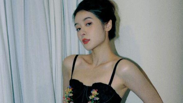 “萝莉岛事件”牵出大瓜！继罗翔被网暴后，演员徐娇也惨遭网暴！