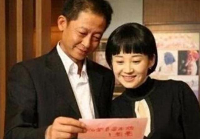 54岁丰腴迷人，“风流成性、老少通吃”一生撩男无数却至今单身