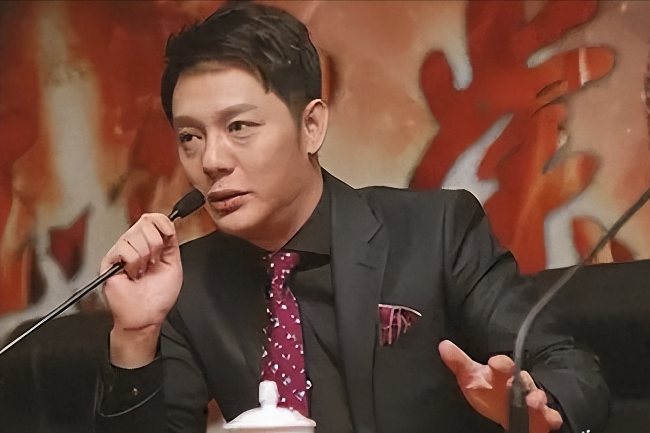 抛妻弃子、净身出户，为追求美女嫩模，49岁的傅程鹏终究付出代价