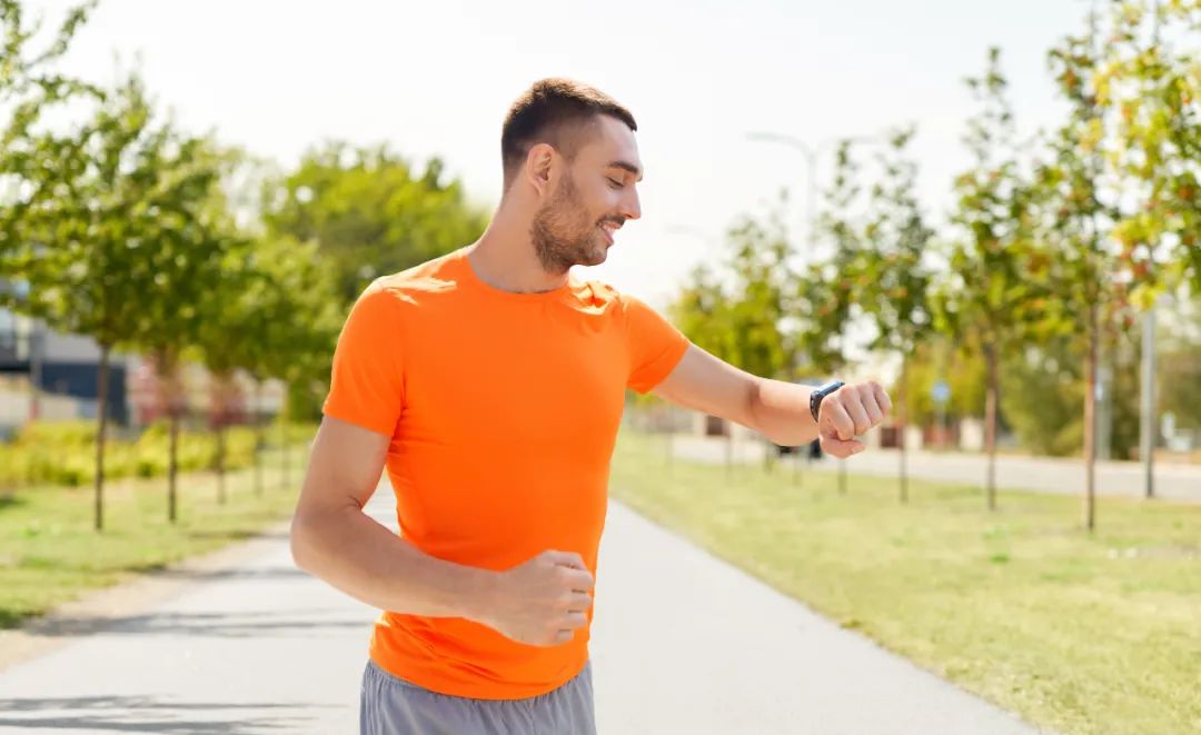 饮食|怎么跑步，才是“健康跑”？八成人都跑偏了！