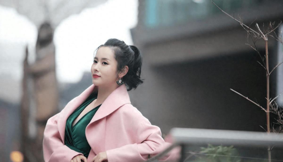 41岁结婚生子,44岁与田亮对簿公堂离婚,被骂同性恋的她现如何呢?