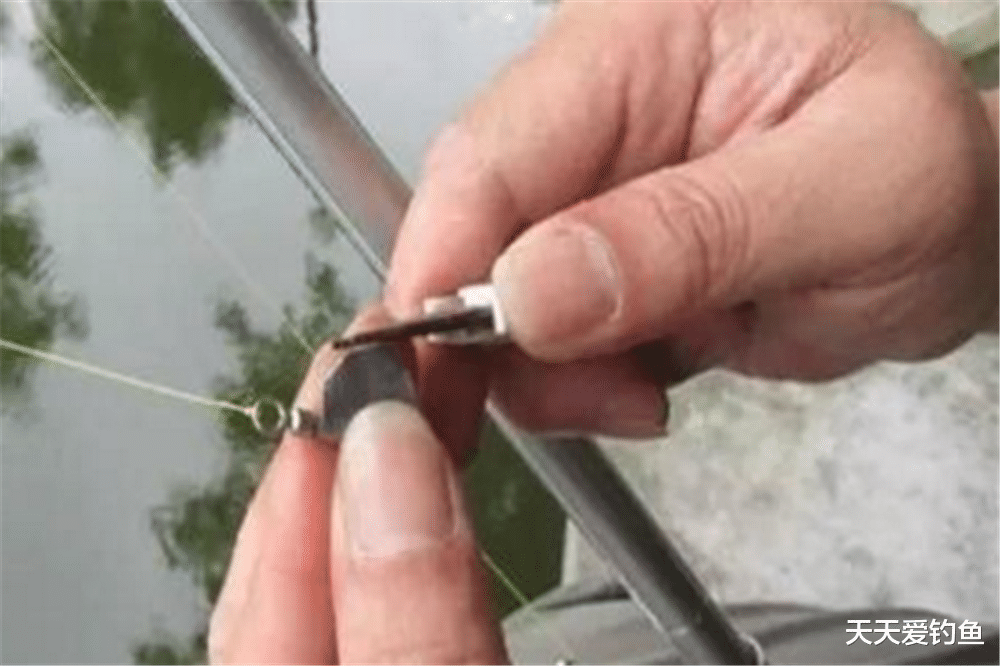 饵料|跑铅钓法，调漂只需2步，实现“跑线”需要4步