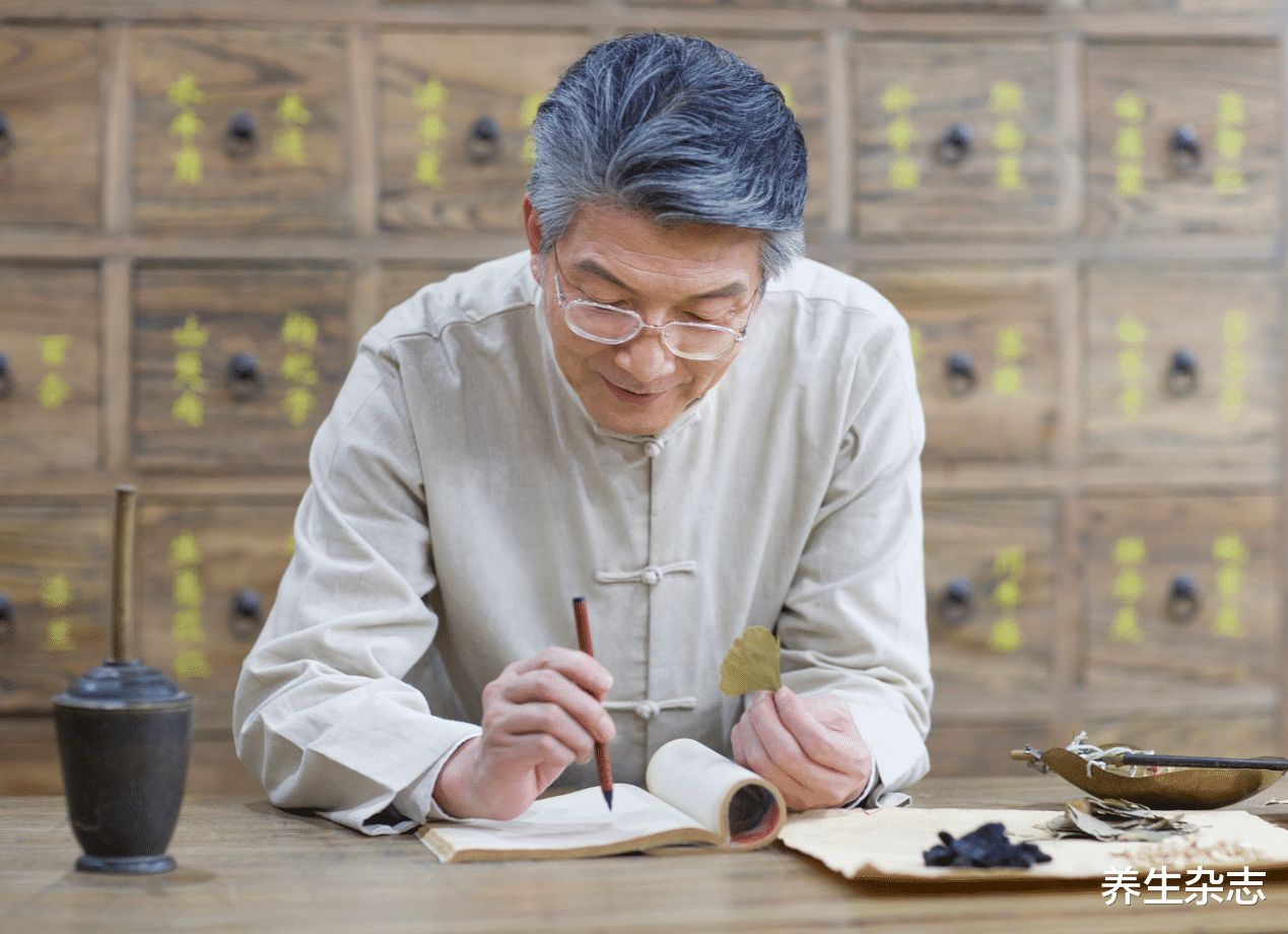 牙痛，牙龈萎缩，可以试试一个中医小方法！