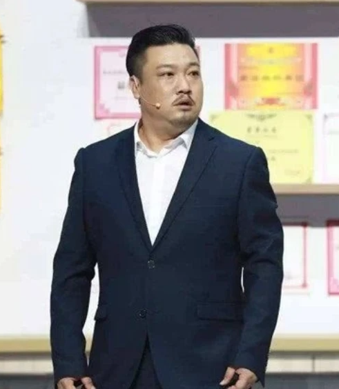 春晚|春晚彩排!章若楠、贾冰、马旭东亮相,沈腾马丽冯巩张小斐缺席