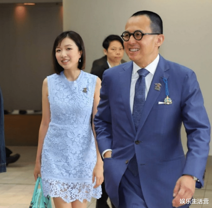 梁洛施李泽楷低调复合，14岁长子获5亿豪宅，双胞弟弟脸都不能露