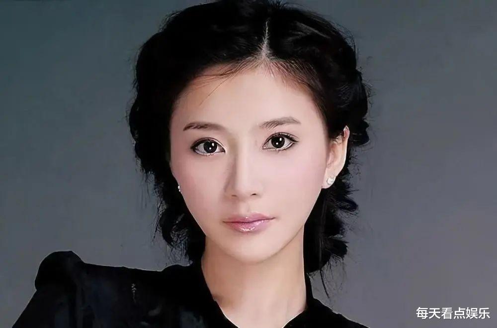 安徽|名模出身，身价5亿的女富豪倒追王志文，仅用一招就彻底拿下他