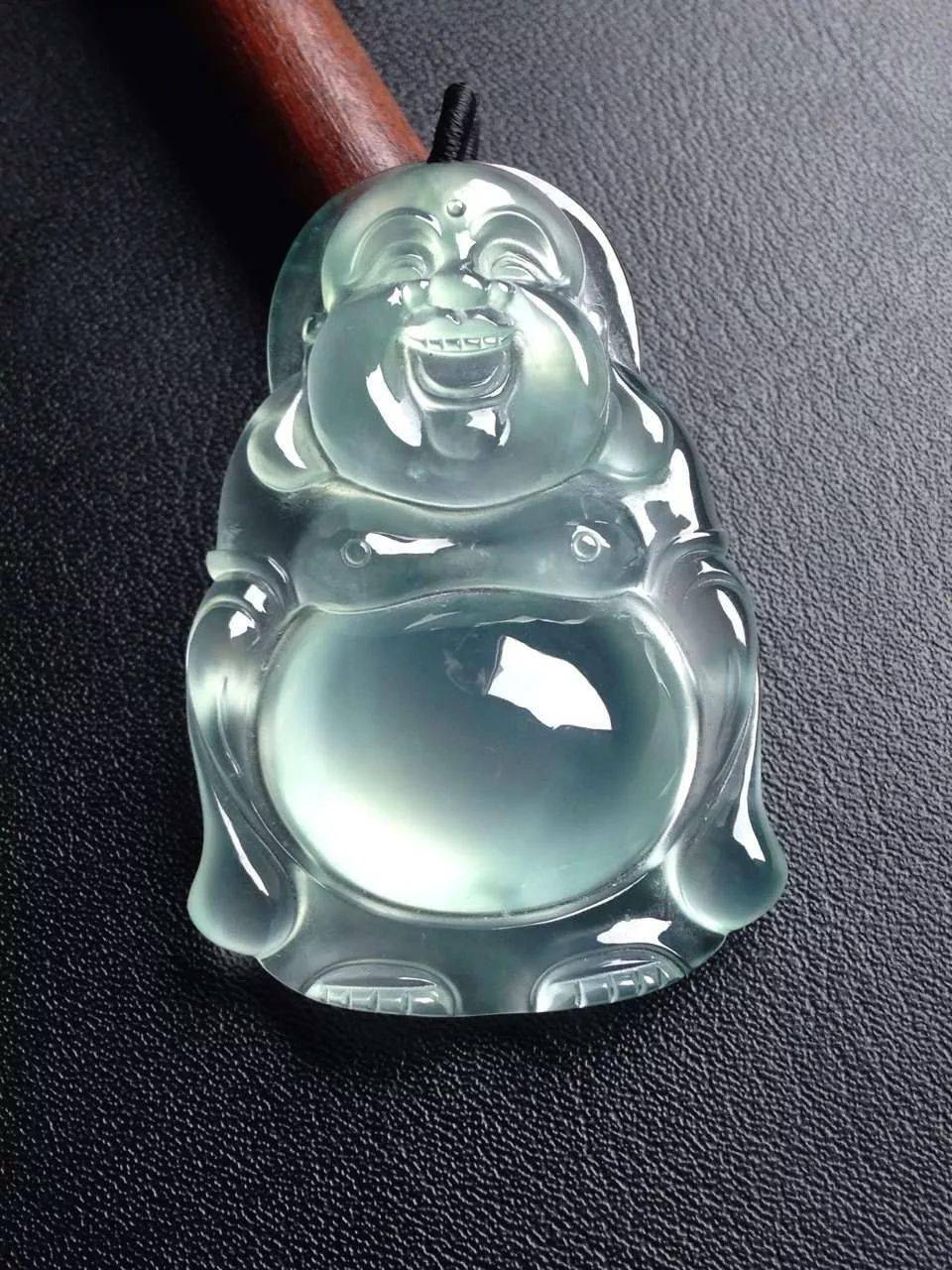 翡翠|翡翠是玉吗?玉包含了哪些品种?