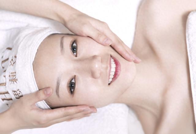 不同年龄段怎么选择面霜?这份“面霜挑选”指南,建议收藏