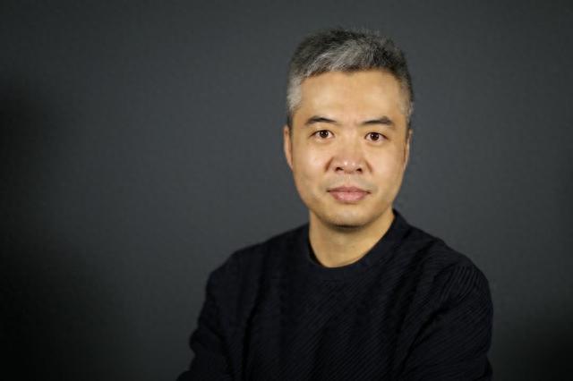 唏嘘!段暄案牵出“女”李铁,老夫少妻变贪腐侠侣,世界冠军被查