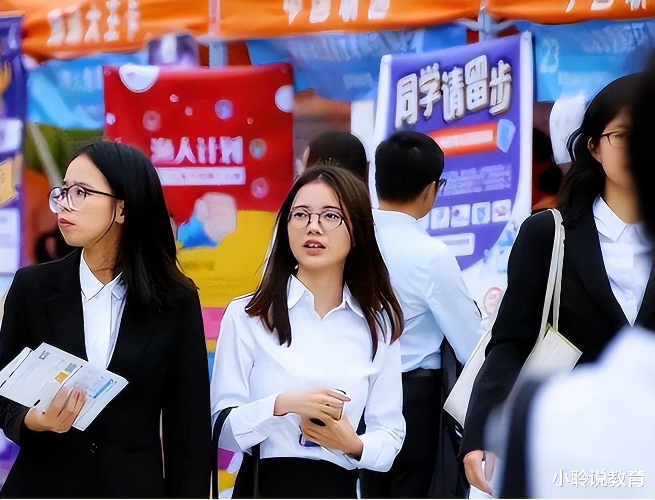 大学生|工作后才懂,大学生“校招”和“社招”的区别,幸好听了学姐的话