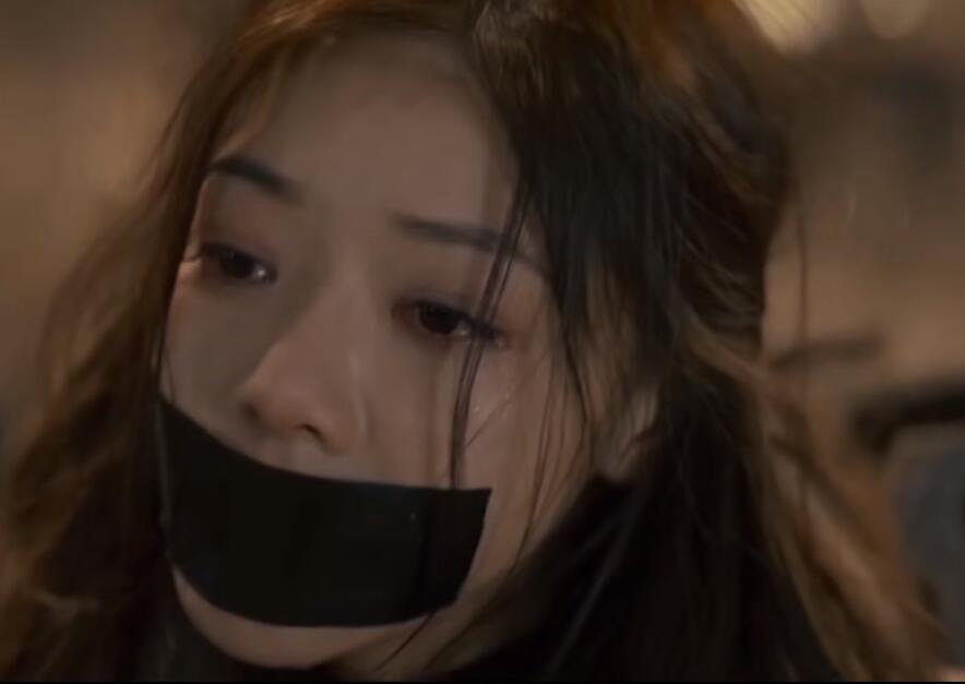 同样是演“被绑架”，把杨紫、鞠婧祎等人放一起看，差距就出来了