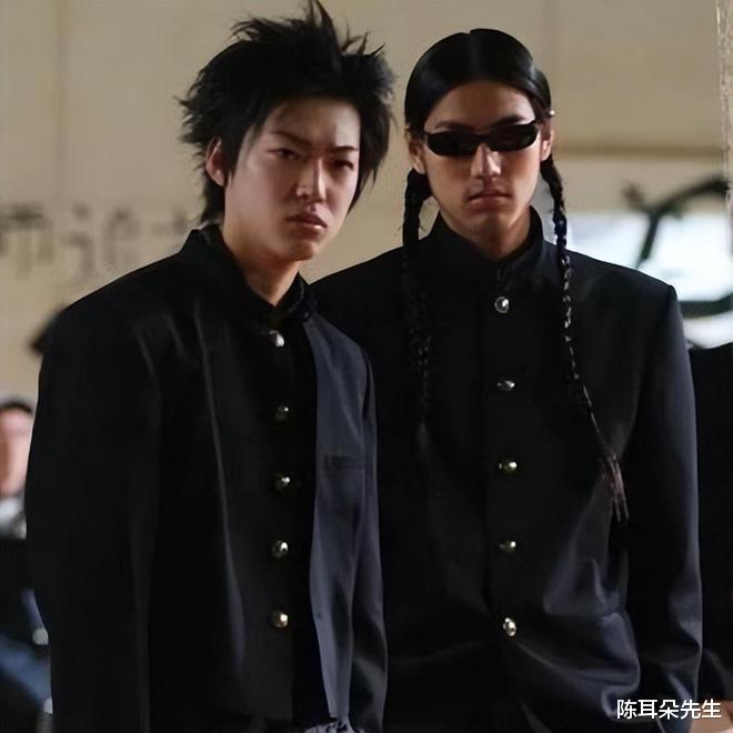 中山忍：李连杰穿着热血高校铃兰校服，我就知道他不简单