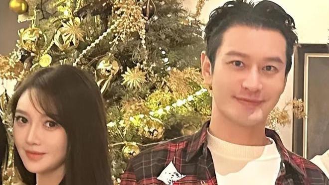 三天两头见前妻，没想到黄晓明离婚1年后，叶珂的对手还是baby