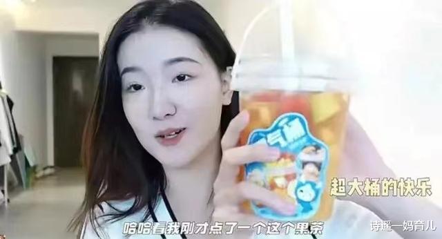 张颂文|离职十天不到，孟羽童露出“原形”，又唱又跳向网红发展，来钱快