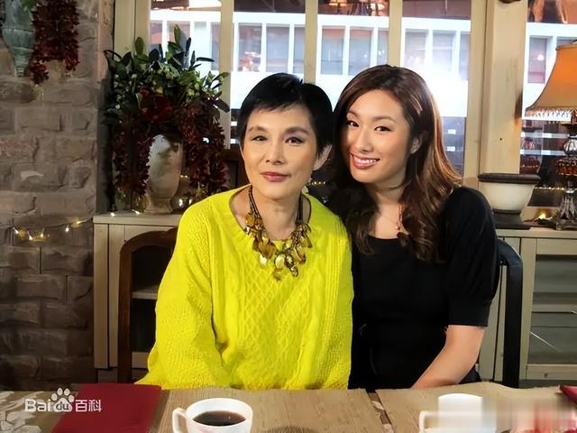 演员刘松仁:43岁娶小20岁泰国空姐,丁克不要孩子,73岁开始后悔